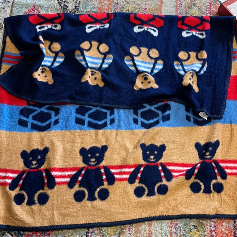 Vintage Vuteks Crown Crafts Blanket Bear 60 x 80 1986 navy blue reversible gift - Picture 3 of 6